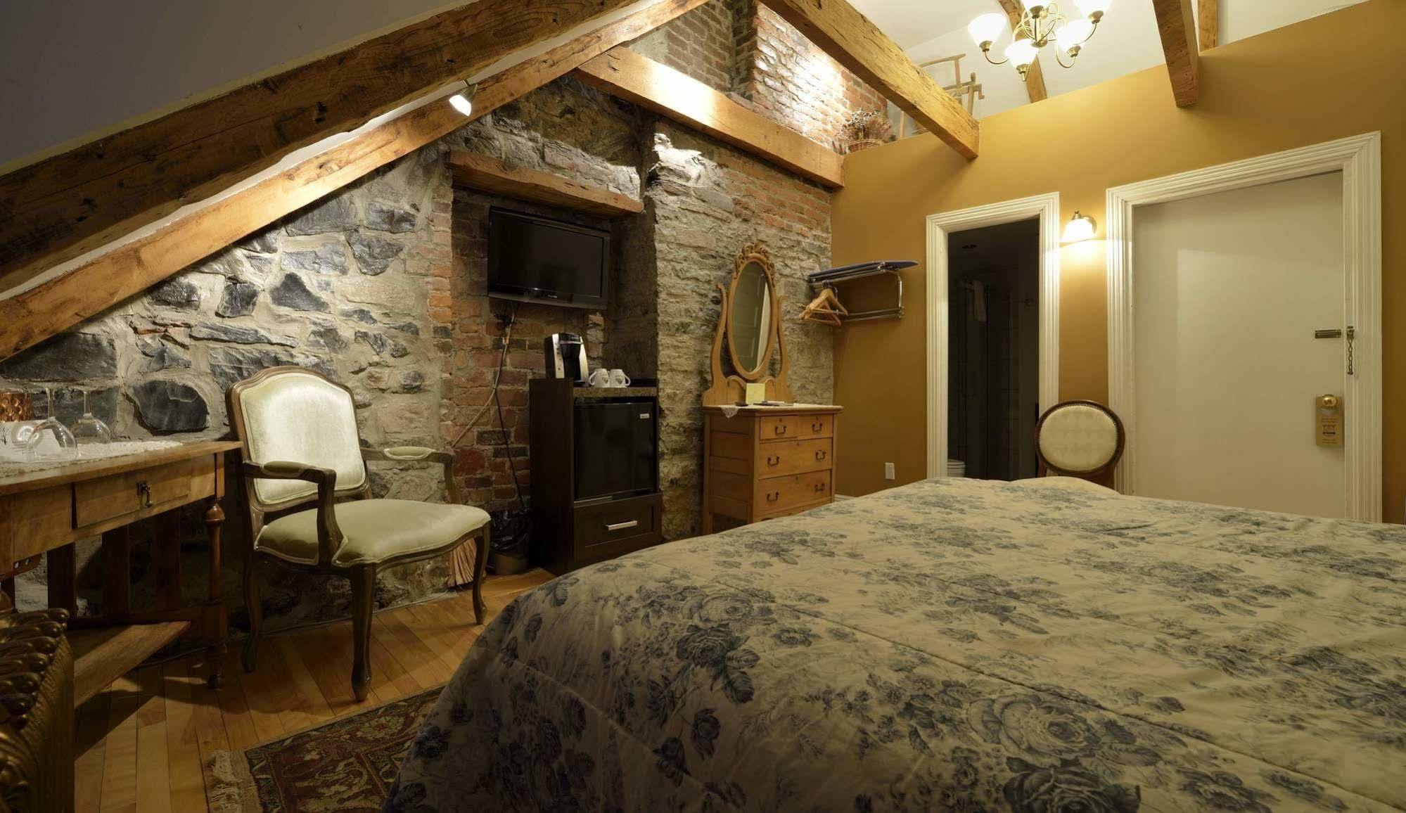 Manoir Sur Le Cap Hotel Quebec City Exterior photo